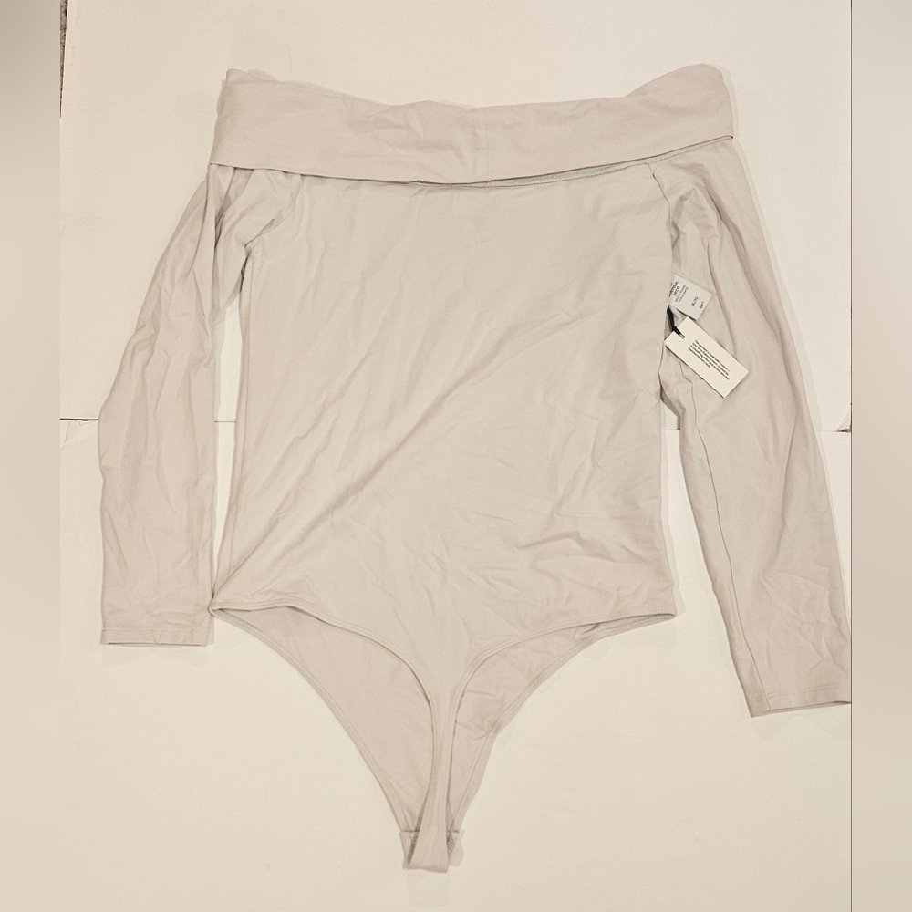 NWT Aritzia Cream Contour Bodysuit Size XL - Picture 6 of 7